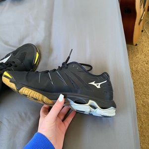 Mizuno Volleyball Shoes